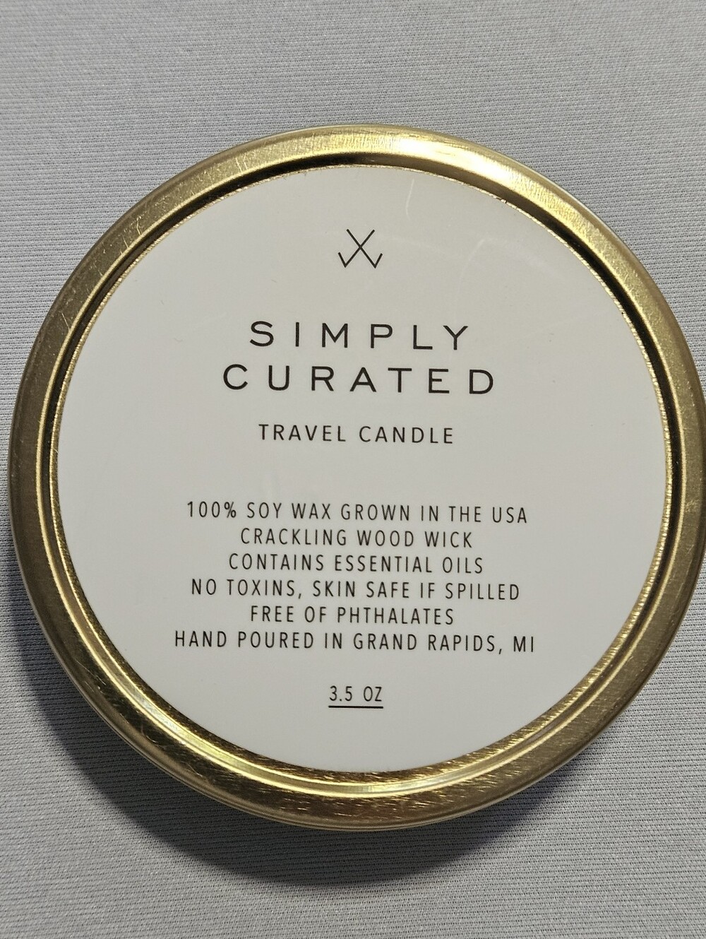 Simply Curated 3.5 Oz Travel Candle Oakmoss and Leather Scent - New